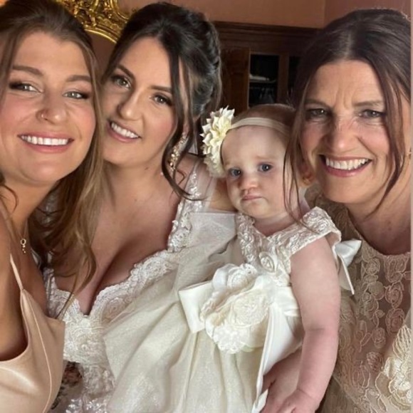 Meet your Posher, Pam - Picture 1 of 1